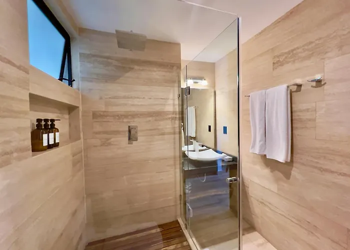 Unwind | Private Balcony & Rooftop Pools | Casago Hébergement de vacances Tulum