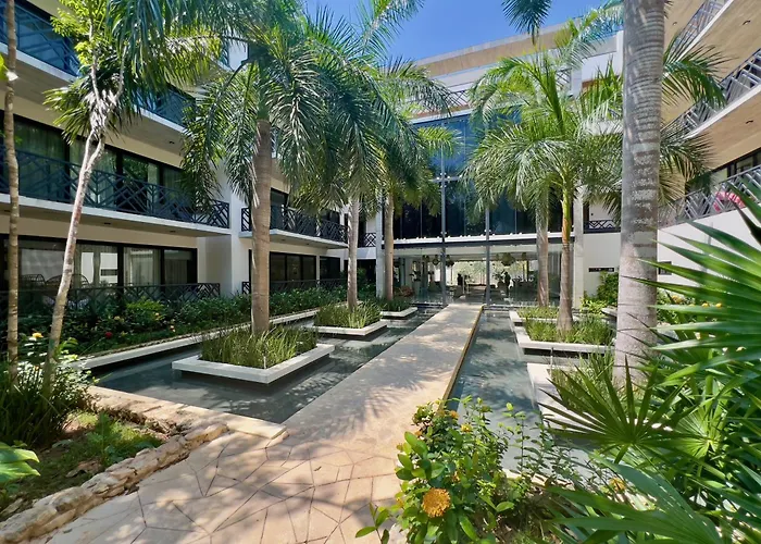Unwind | Private Balcony & Rooftop Pools | Casago Tulum