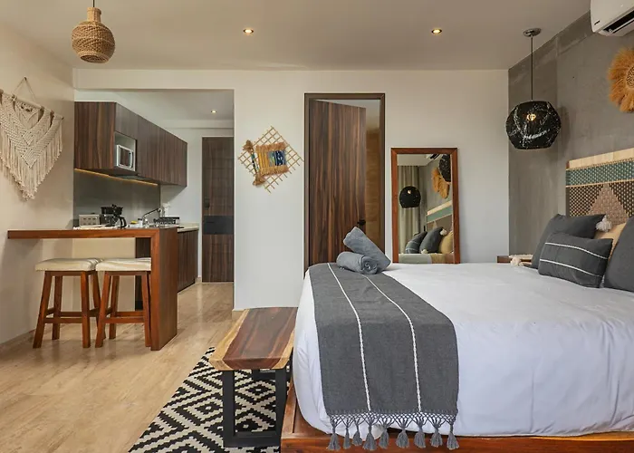 Unwind | Private Balcony & Rooftop Pools | Casago Hébergement de vacances *