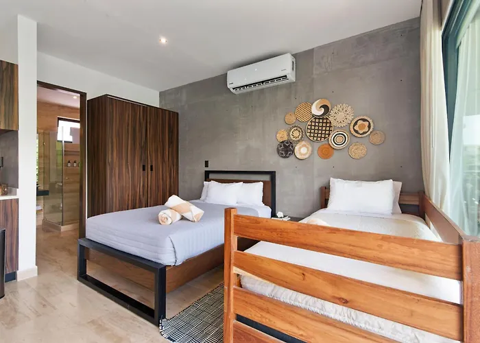 Unwind | Private Balcony & Rooftop Pools | Casago Hébergement de vacances *