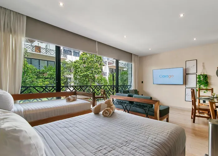 Unwind | Private Balcony & Rooftop Pools | Casago Hébergement de vacances
