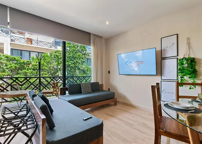 Hébergement de vacances Unwind | Private Balcony & Rooftop Pools | Casago *
