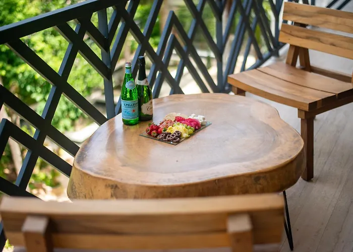 Hébergement de vacances Unwind | Private Balcony & Rooftop Pools | Casago